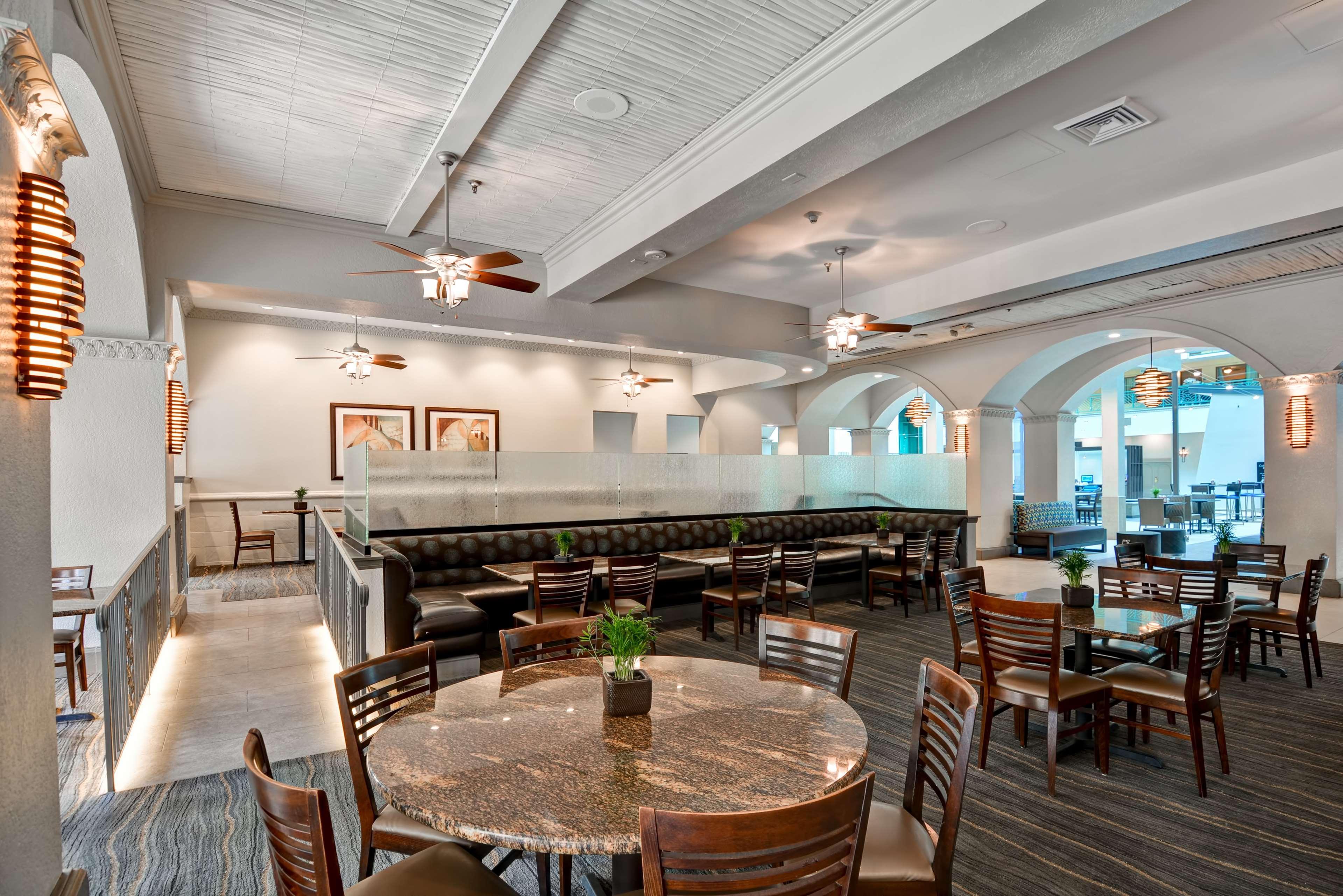 Embassy By Hilton Miami International Airport