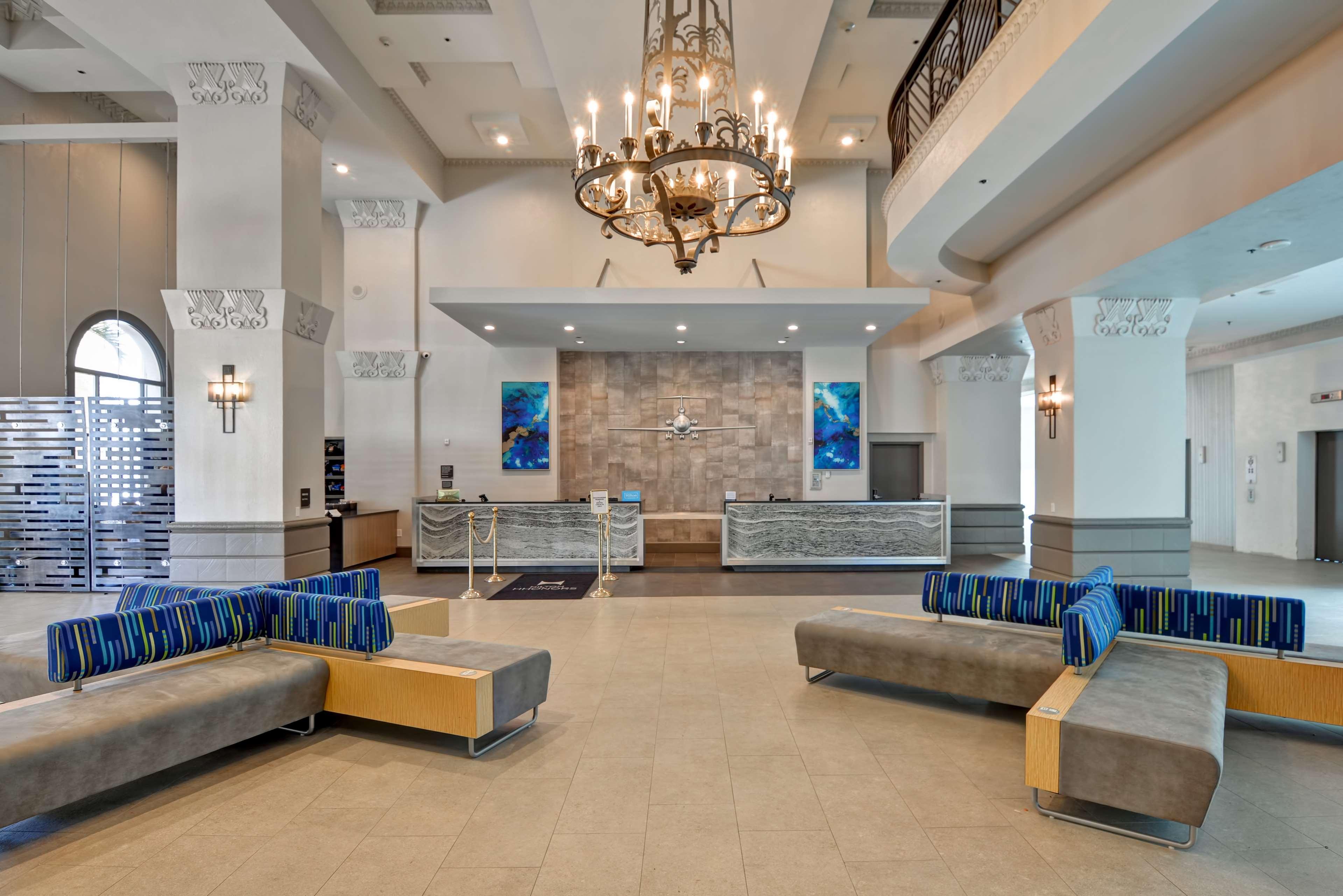 Hotel Embassy By Hilton Miami International Airport 4*