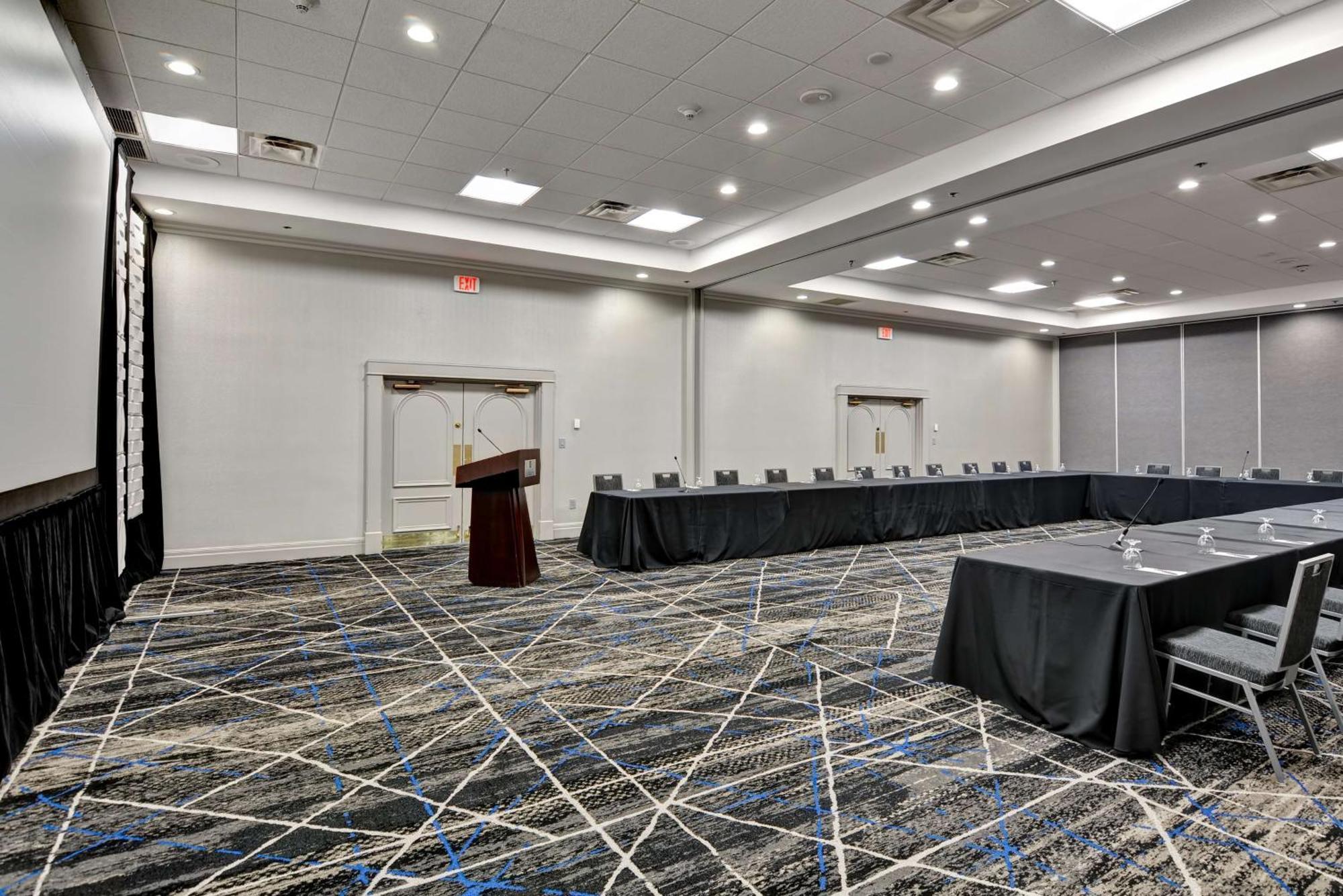Embassy By Hilton Miami International Airport Hotel 4*