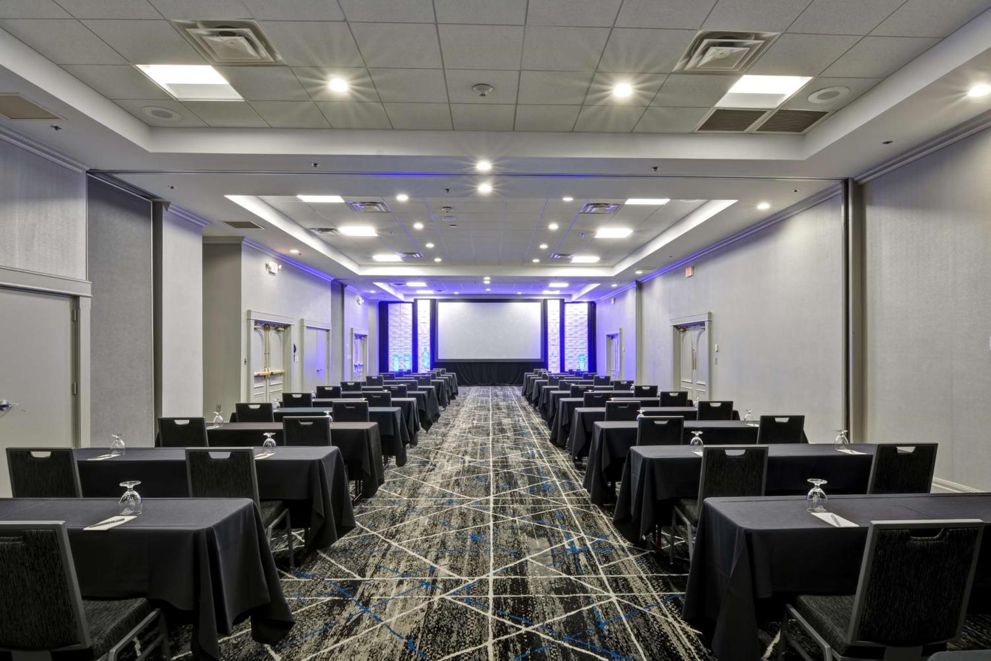 Hotel Embassy By Hilton Miami International Airport Miami Springs