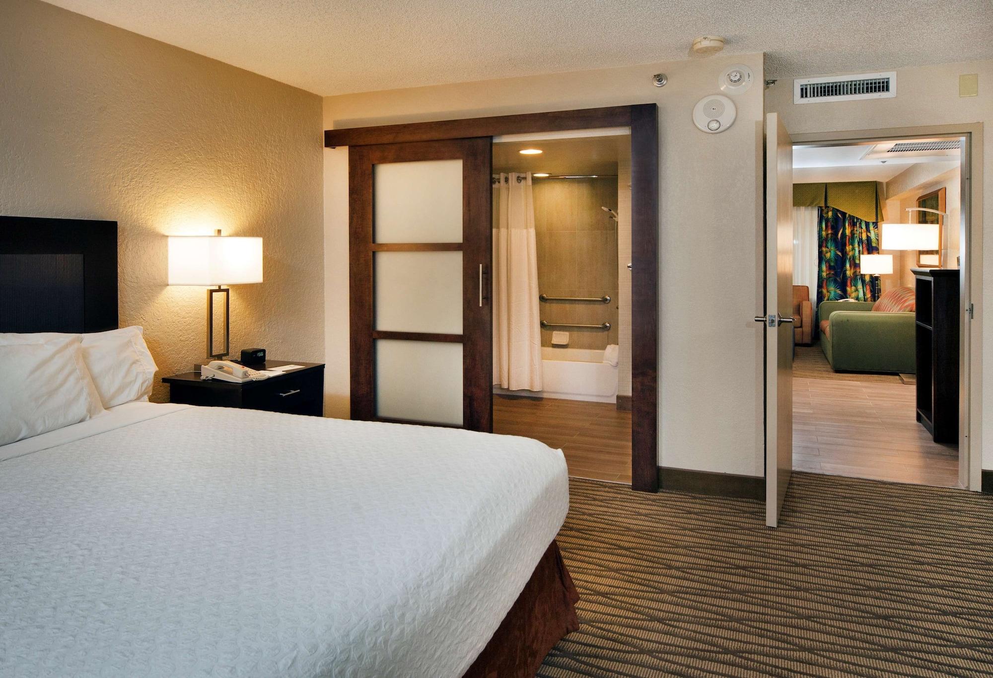 Hotel Embassy By Hilton International Airport Miami Springs